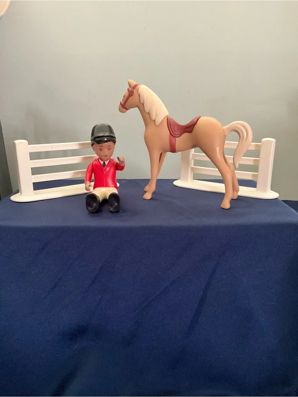 Little Tikes Miniature Dollhouse Barn 1990’3 Stable Jockey Horse, and fences